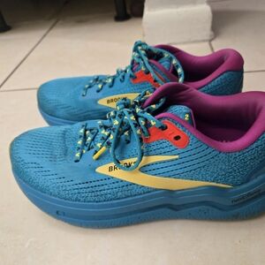 Brooks X Disney Ghost Max Women's Limited Edition Springtime Size 10
